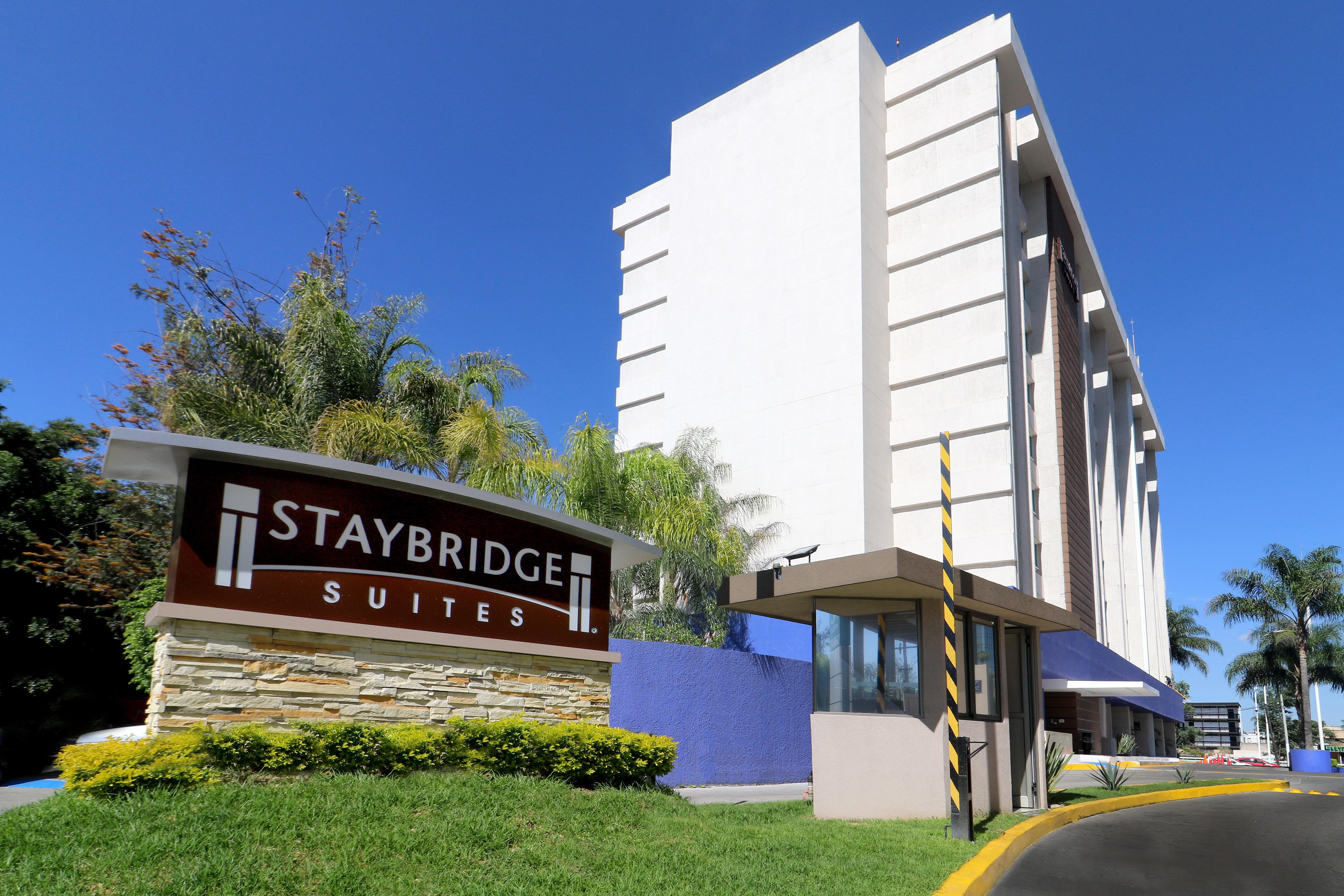 Staybridge Suites Guadalajara Expo By Ihg Запопан Екстериор снимка