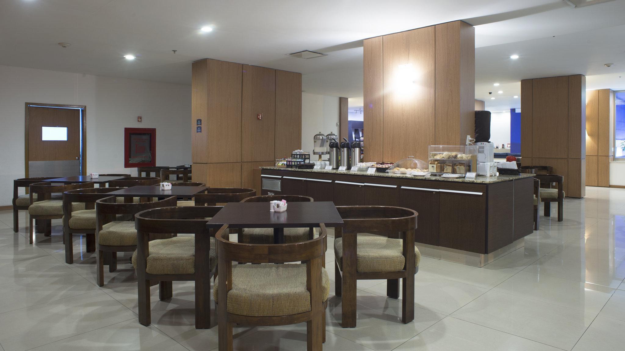 Staybridge Suites Guadalajara Expo By Ihg Запопан Екстериор снимка