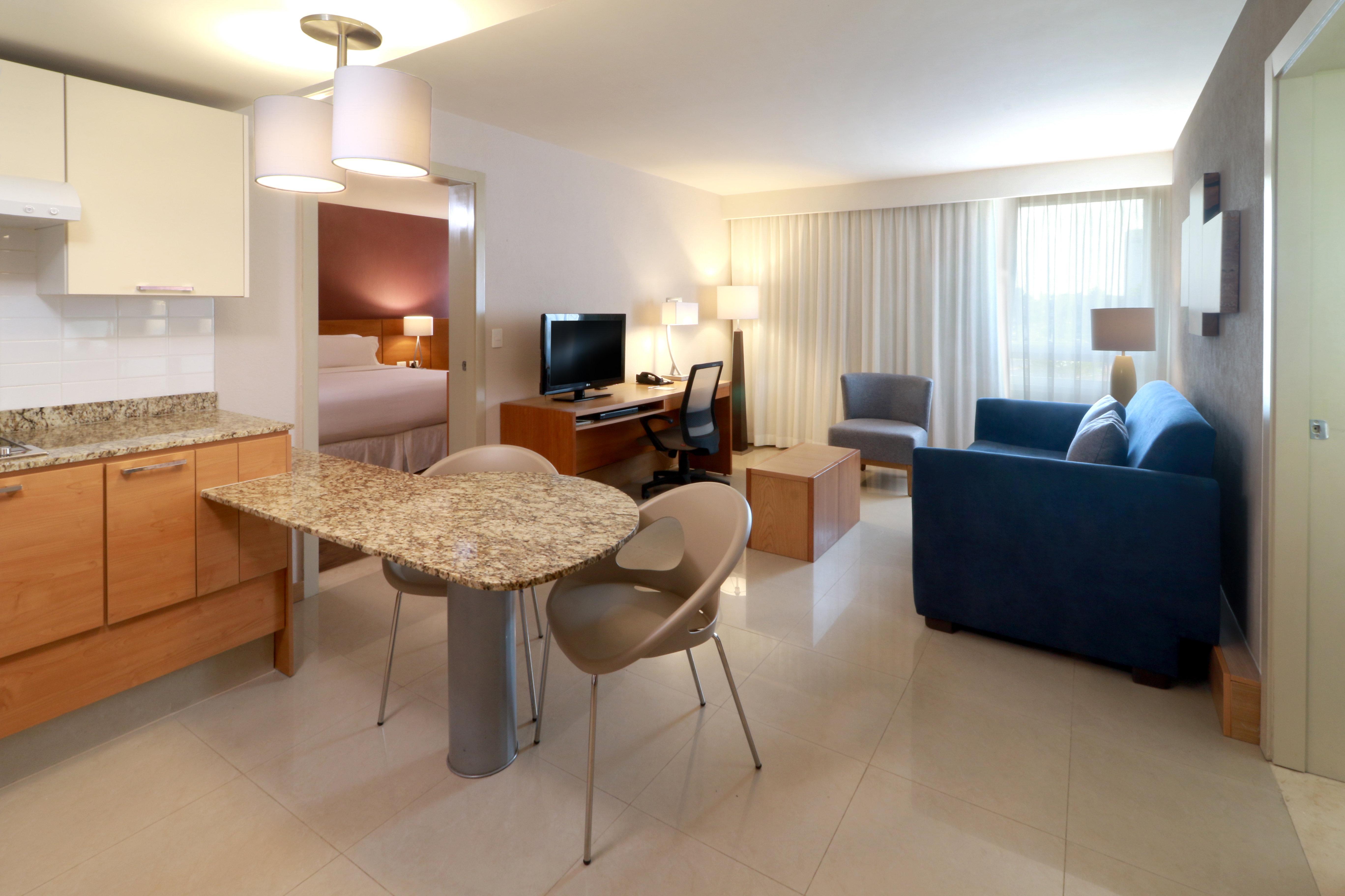 Staybridge Suites Guadalajara Expo By Ihg Запопан Екстериор снимка