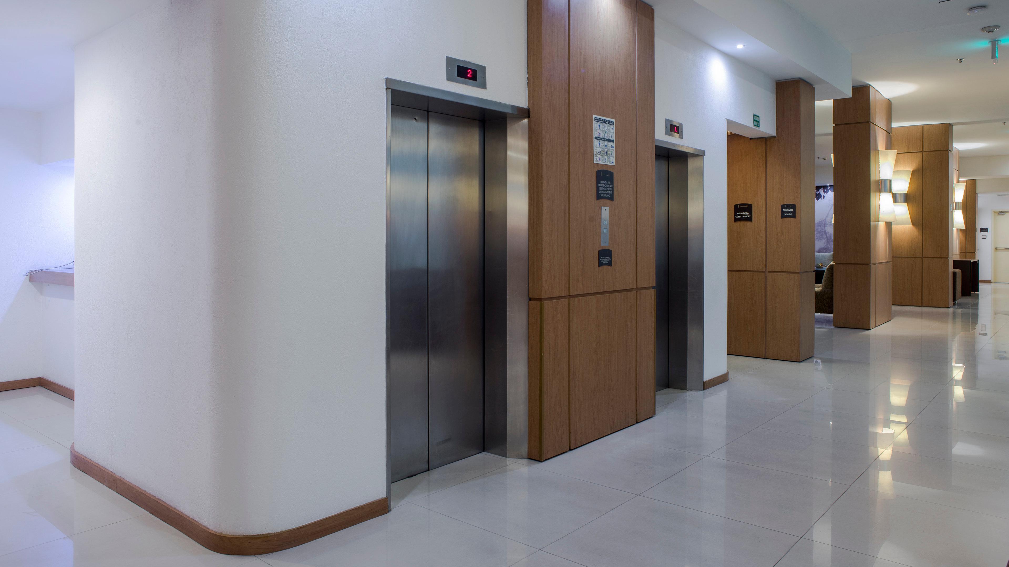 Staybridge Suites Guadalajara Expo By Ihg Запопан Екстериор снимка