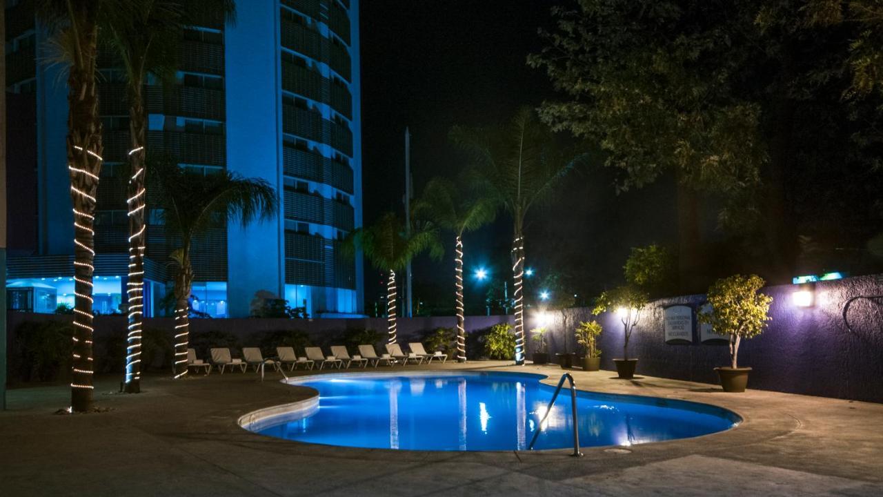 Staybridge Suites Guadalajara Expo By Ihg Запопан Екстериор снимка